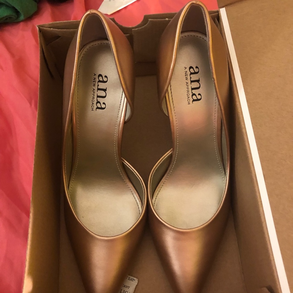 Rose gold pumps
